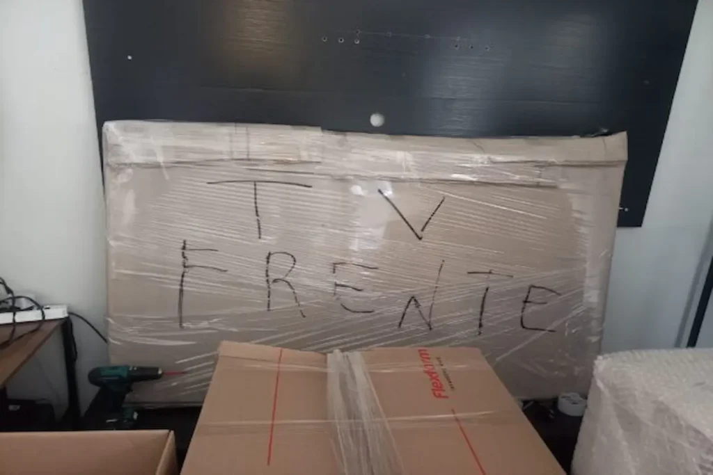 mudança em moema com embalagem de equipe especializada