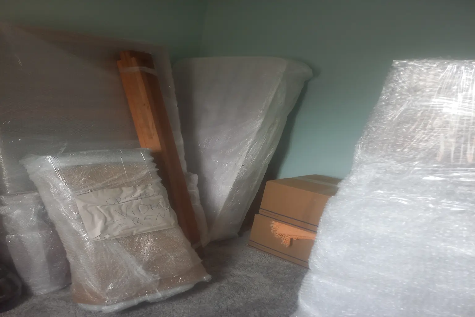 empresa de mudanças em São Paulo realizando serviço organizado com cuidado no transporte